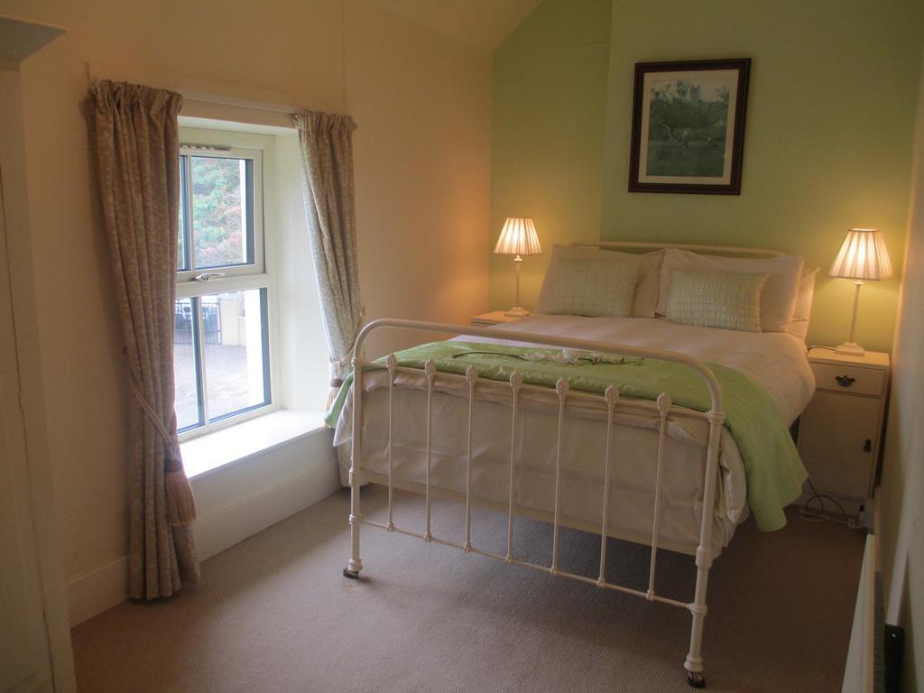 Tralia Farmhouse Self Catering Фаранфор Стая снимка