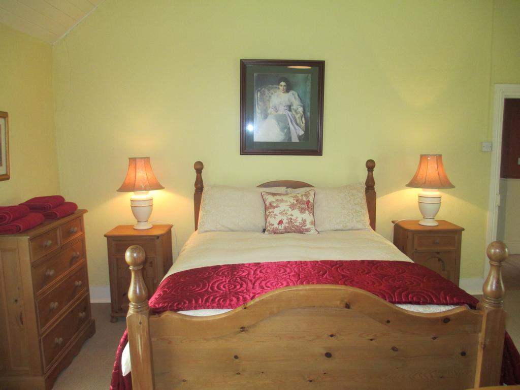 Tralia Farmhouse Self Catering Фаранфор Стая снимка
